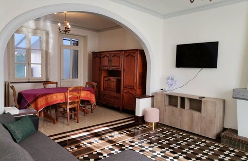 Vendome House | Grande maison de ville 120 m2 veranda et jardin.