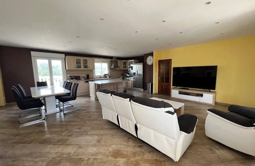 Cuxac-dʼAude Villa | Grande Maison Familiale 22 Pers Piscine Pool House