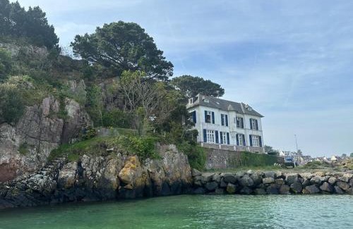 Loguivy House | Grande maison familiale les pieds dans l'eau