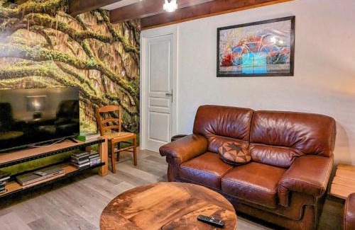 Froideterre House | Grande Maison Familiale Rénovée à Froideterre - FR-1-583-374