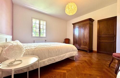 Villeneuve-de-Berg House | Grande maison au cœur de l'Ardèche 12 personnes