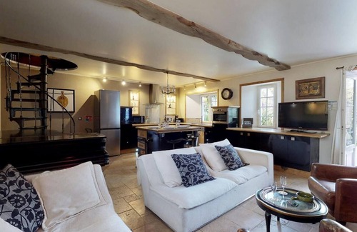Tamerville Cottage | Grande Petite Duckerie 15pers : jacuzzi, 15min sea
