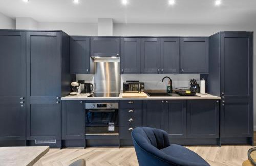Eastbourne City Centre Apartment | Grande View 7