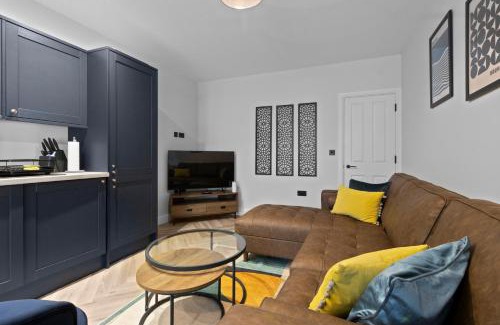 Eastbourne City Centre Apartment | Grande View 7