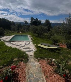 Ortaffa Villa | Grande villa catalane dans parc aux oliviers
