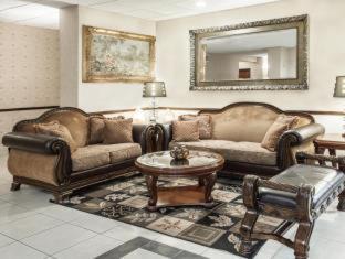 Tyler Hotel | Grander Inn & Suites