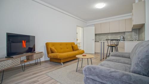 Tractorul Apartment | Grandis Studio Coresi