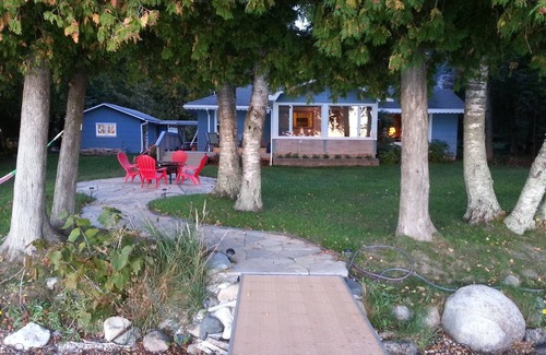 Bellaire Cabin | Grandma's Cottage On East Torch Lake