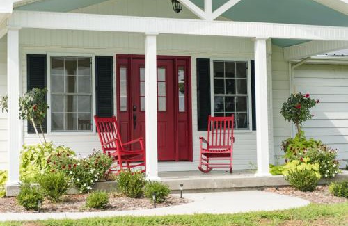 Milltown House | Grandma's Cottage Sleeps 10