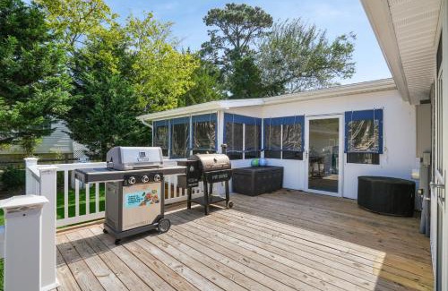 Chincoteague House | Grandma's House - Close to town, game area & pet friendly!