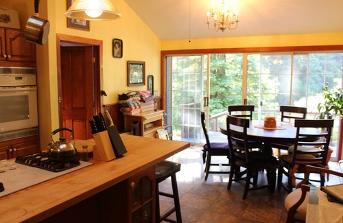 Northwood House | Grandma's House: Riverfront, Gorgeous View, Beach/Swimming/Canoeing Dog Friendly
