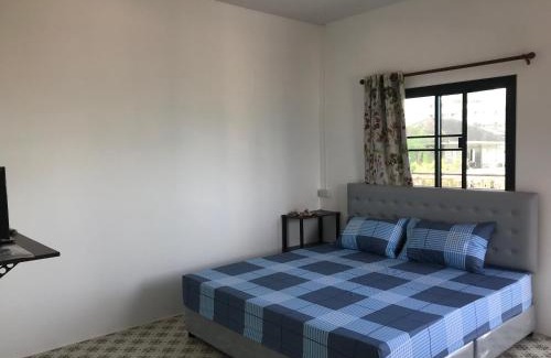 Prachuap Khiri Khan Bed & Breakfast | grandmabalcony