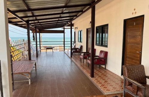 Prachuap Khiri Khan Bed & Breakfast | grandmabalcony