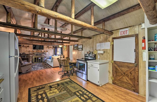 Last Chance Cabin | 'Grandpa's Cabin' ~ 30 Miles to Yellowstone!
