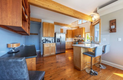 White Salmon House | Grandview 3 Bedroom Home by RedAwning