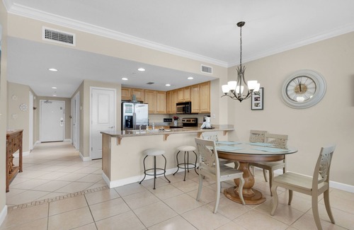 Long Beach Condo | Grandview East 3 Bedroom 2 Bath 3rd floor, Newly listed will book fast!