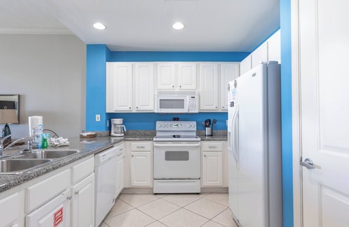 Long Beach Condo | Grandview East 3BR 2BA Beautifully decorated condo!