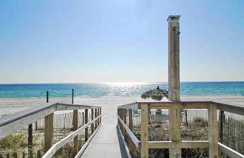 Long Beach Apartment | Grandview East 1602
