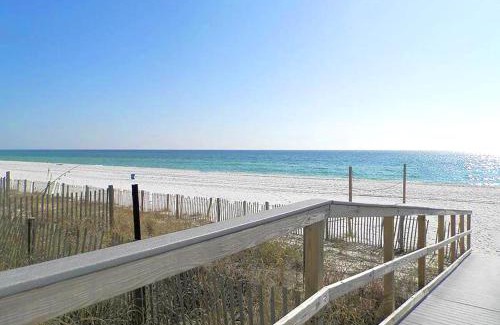 Long Beach Apartment | Grandview East 1602