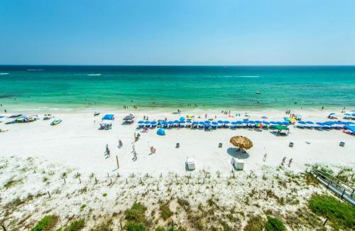 Long Beach Apartment | Grandview East 502