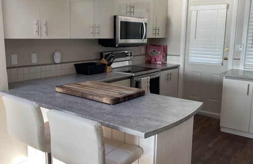Regional District of Nanaimo Condo | Grandview Ocean Retreat, 2 bedroom, 2 bathroom with beautiful sunset/ocean views