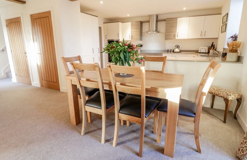 Coldridge Cottage | GRANGE COTTAGE, family friendly, with a garden in Coldridge