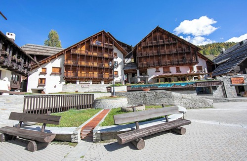Grangesises Apartment | Grange Hike & Ski - 11C Sestriere