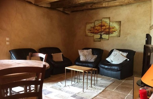 Rouffignac-Saint-Cernin-de-Reilhac House | Grange périgourdine restaurée au calme