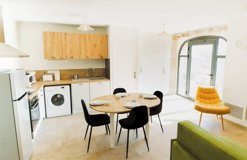 Assier Condo | Grange Roca Masia - Les Iris, jardin, piscine