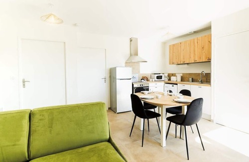 Assier Condo | Grange Roca Masia - Les Iris, jardin, piscine