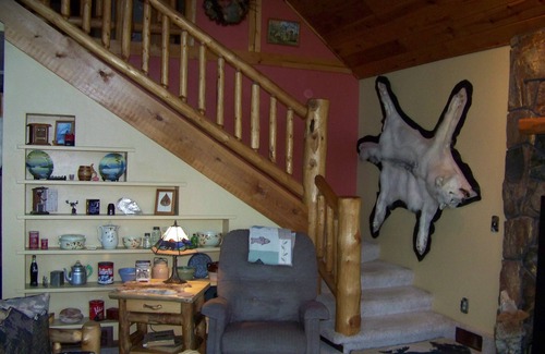Custer Cabin | Granite Reef Cabin on hill top