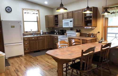 Custer House | Granite Springs | 2 Bed, 2 Bath