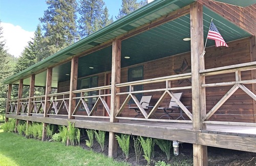 Custer House | Granite Springs | 2 Bed, 2 Bath