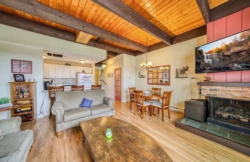 Sunapee House | Granliden Heritage Haven