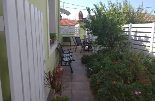 Lemnos House | Granny's Home