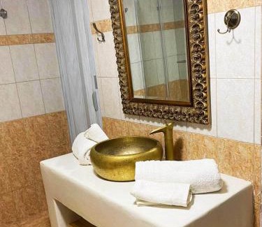 Lemnos House | Granny's Home