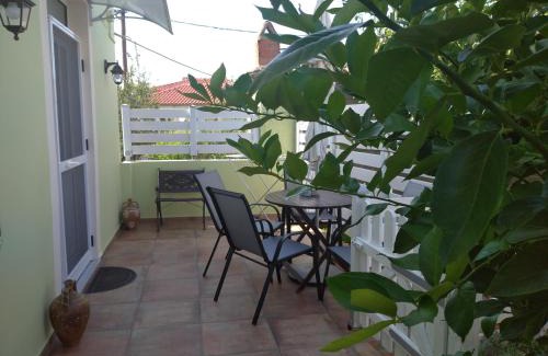 Lemnos House | Granny's Home