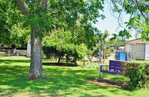 Bullard House | Gran’s House in the Heart of Downtown Bullard, Texas