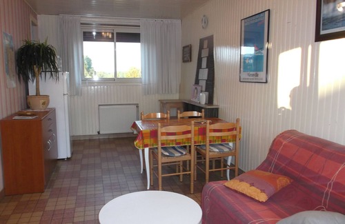 Granville House | Granville and Chausey islands house 50 m from the sea with small garden and terrace
