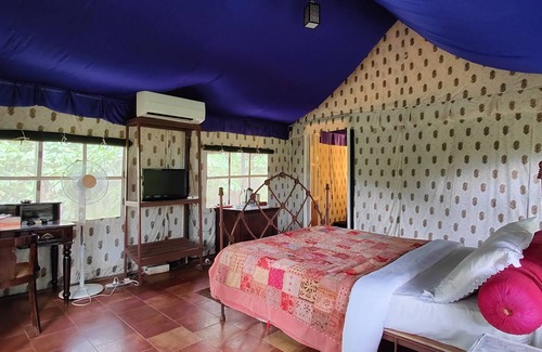 Pinangode Hotel | Grassroots Wayanad, Valley-view Tents