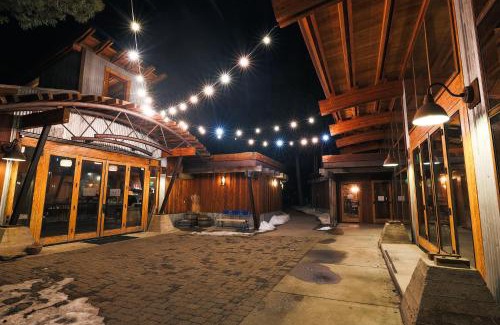 Truckee Hotel | Gravity Haus Truckee-Tahoe