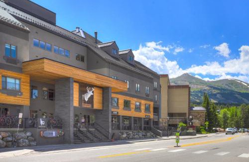 Peak 9 Hotel | Gravity Haus