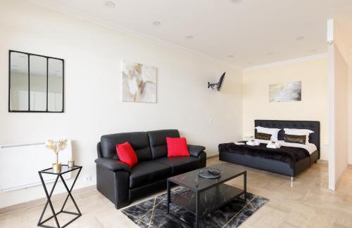 Cannes City Centre Apartment | Gray d'Albion 1D2 YourHostHelper