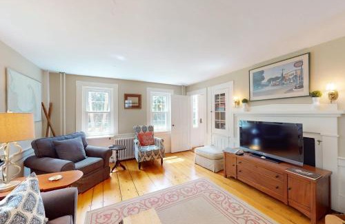 East Orleans House | Gray Gables