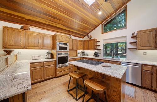 Graeagle House | Gray Haven at Graeagle - 46 Paiute
