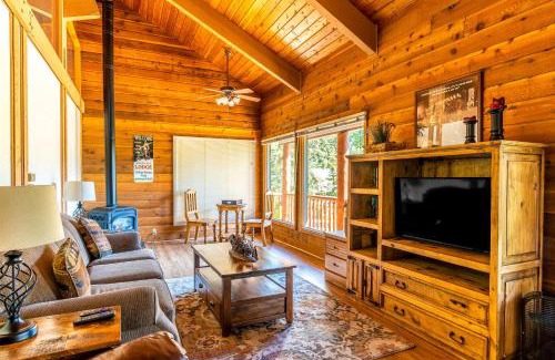 Whitefish Apartment | Gray Wolf 2