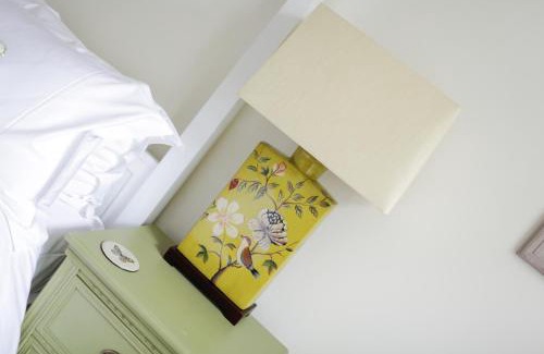 Bath House | Grays Boutique B&B