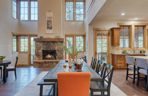 Truckee House | Grays Crossing by AvantStay Stunning 4BDR Cabin