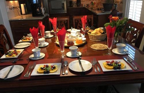 Historic Old Town Bed & Breakfast | Graystone Bed & Breakfast