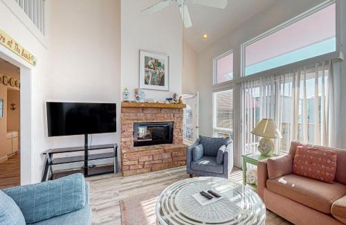 Gulf Trace House | Grayton Beach "Inn The Pink" 95 High Dune Drive (House)